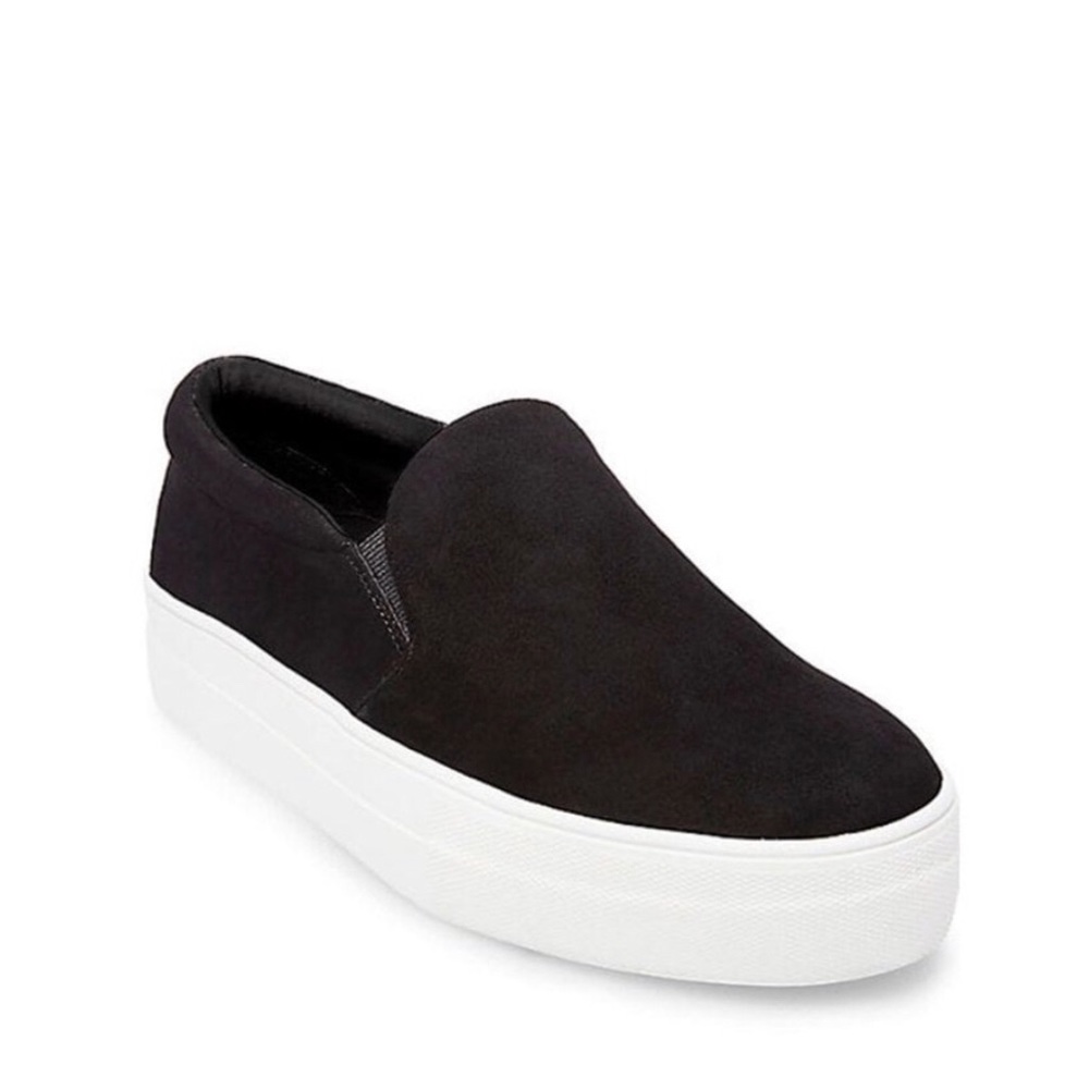 Brand New Steve Madden Black Suede Gills Slip On